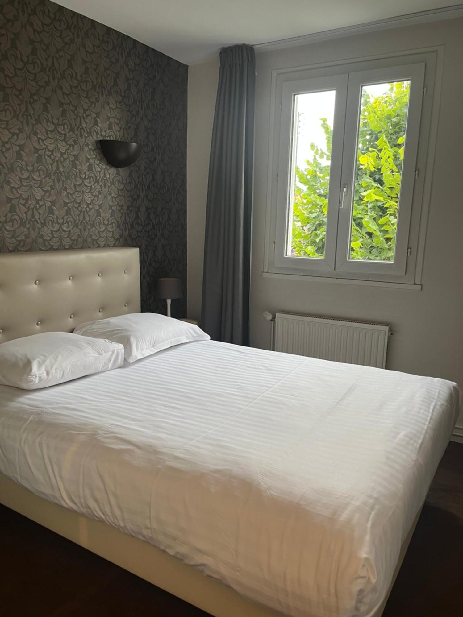 Hotel De Troyes Kültér fotó